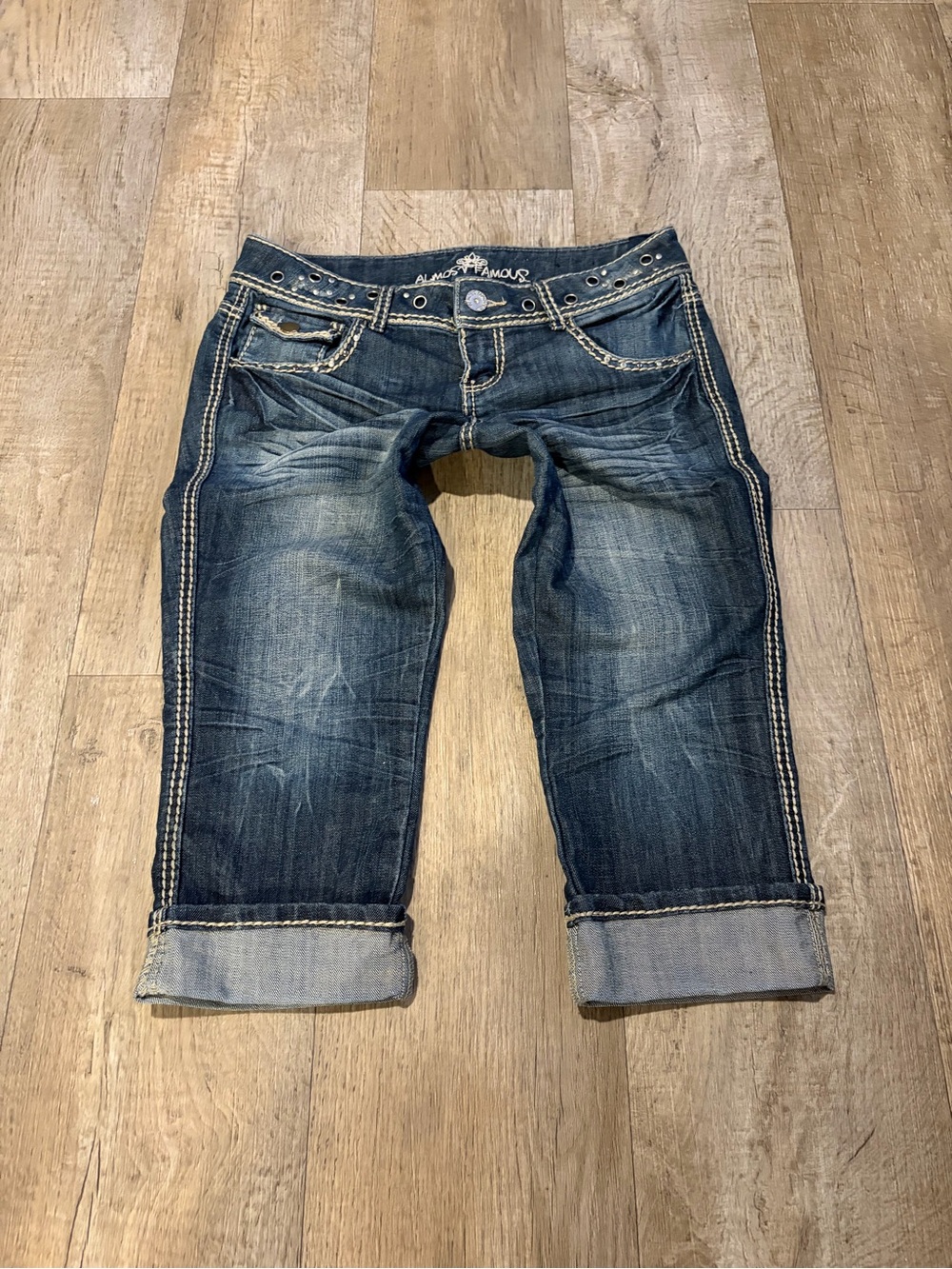 Y2K Blue Denim Cuffed Low Waist Capri Pants with Rhinestones. Size 9 Summer